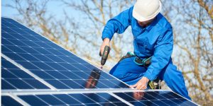 Installation Maintenance Panneaux Solaires Photovoltaïques à Beaurecueil